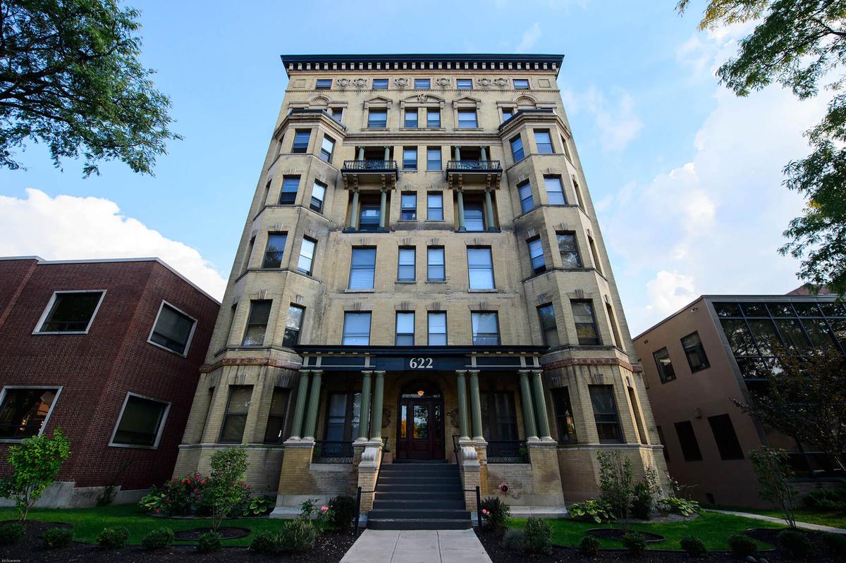 Exterior photo 11